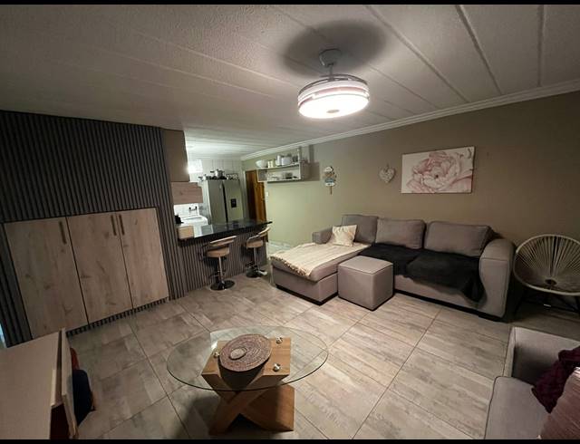 2 BEDROOM SECTIONAL TITLE FOR SALE IN RAVENSWOOD